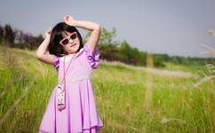 巨大的奶头被老头玩弄